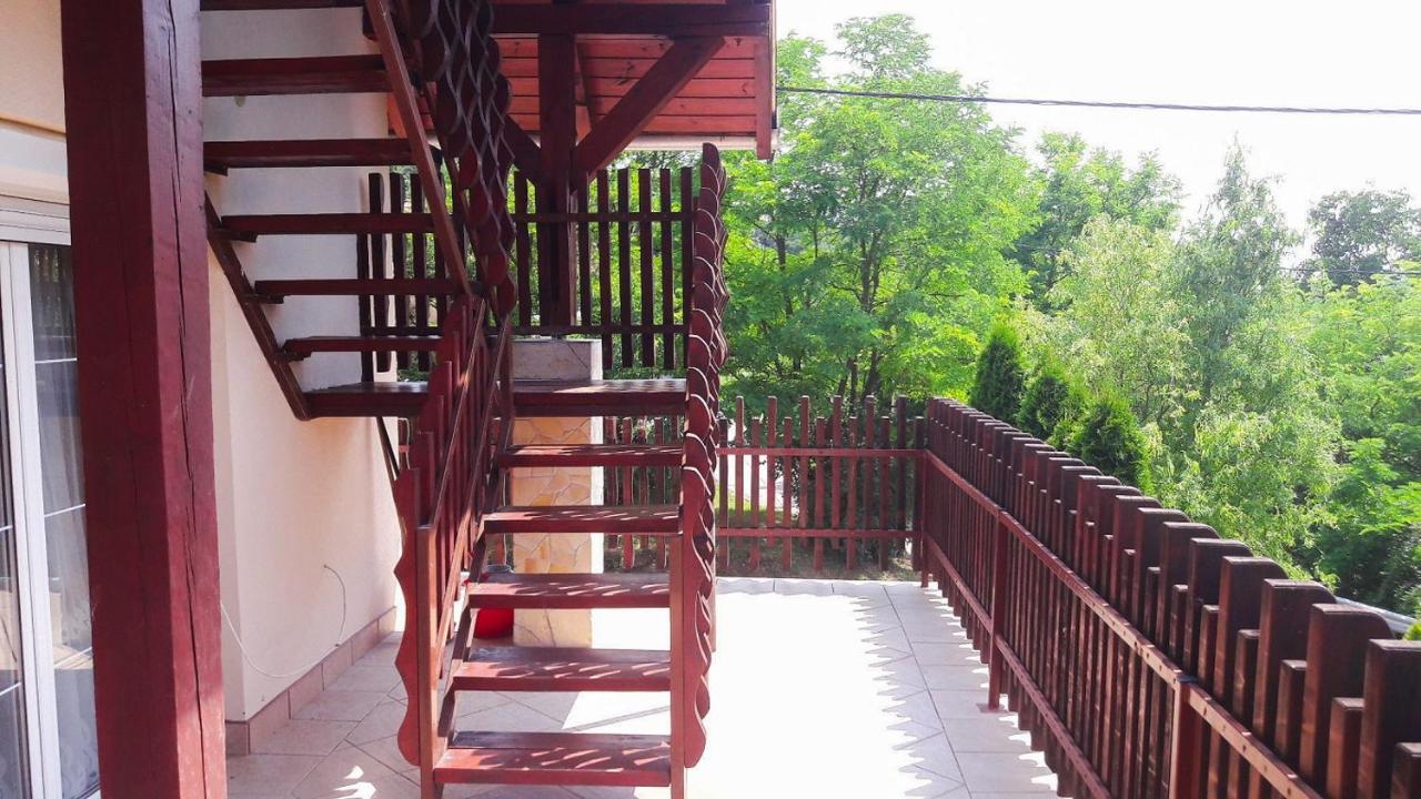 Sokristaly Vendeghaz Otel Demjén Dış mekan fotoğraf