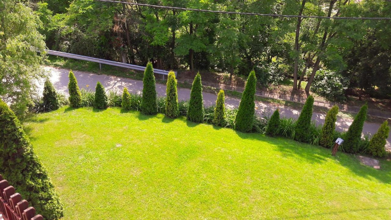 Sokristaly Vendeghaz Otel Demjén Dış mekan fotoğraf